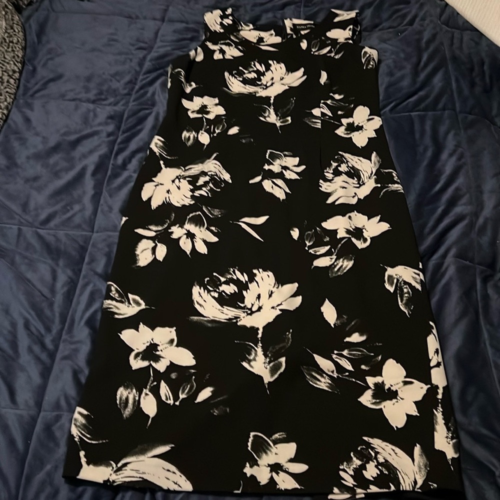 Dress black and white size 12